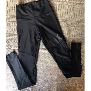✨VS Pink High Waist Moto Black leggings ✨